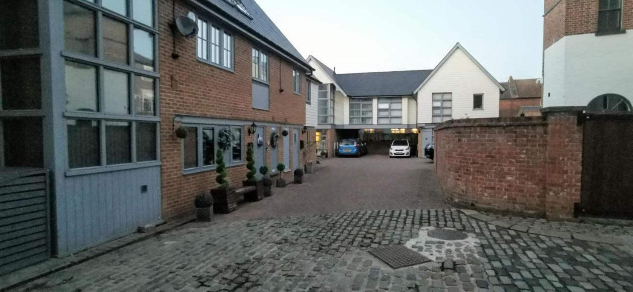 Modern City Centre House With Free Parking Canterbury Exterior photo
